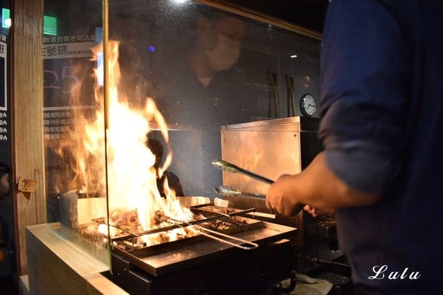 士林丼飯。大北直火人燒肉丼飯。嚴選獨家自製燒肉醬汁，結合直火搭配新鮮食材，完美結合最強丼飯！學生族群最愛/日式丼飯/日本國民美食/日式丼飯專門店