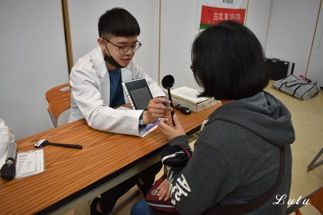108年度公益視力篩檢活動。照護弱勢團體視力檢測及宣導視力保健知識。主辦單位：愛妮雅化妝品、台北家扶中心、國際獅子會300A2區、LCIF 基金會、風向球、獅子說故事、台北市南區獅子會