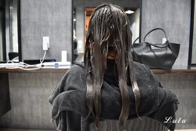 台中24小時髮廊。Virus Hair Salon-24H夜間髮廊 (剪理髮 染燙髮 髮型改造 美髮設計師)。超推2號設計師Amanda，親切可愛好相處，替你的秀髮著想