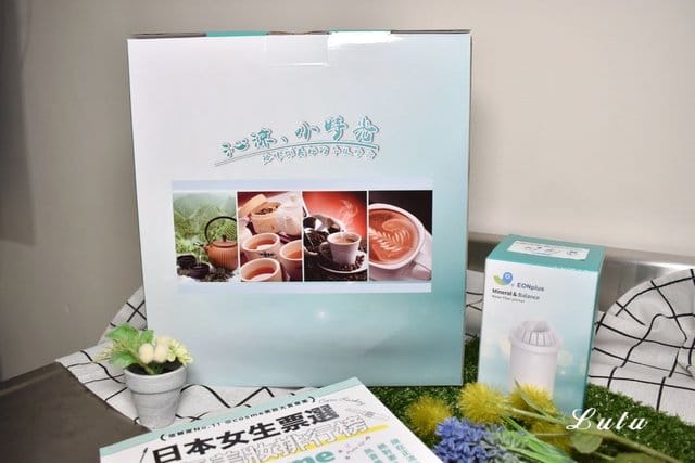EONplus 意恩 健康活水壺。輕鬆將自來水秒變礦泉水。高科技ICP水質分析，通過56道特殊加工工藝，模擬天然泉水形成過程。過濾水經過加熱煮沸後即可直接飲用，超方便！租屋/小資族最愛