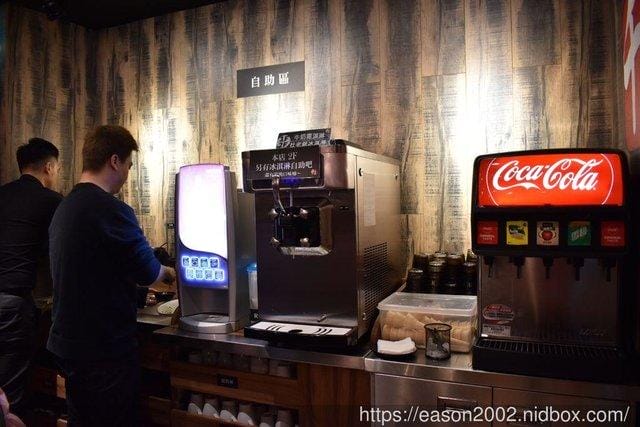 千荷田日式涮涮鍋（永安店）。菜單改版升級，肉肉增量88元起。全新3種湯底，增加個人鴛鴦鍋可獨享雙重美味！