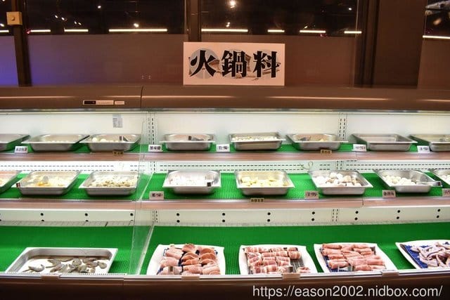 桃園海鮮百匯火烤兩吃吃到飽。文中海鮮百匯。澎湖產地直送。享受最新鮮的海陸雙饗