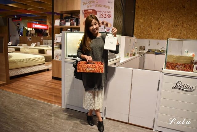 淡水新駐點。美麗新廣場 淡海館 。大小朋友的歡樂天堂。逛街、吃飯、玩耍、看電影，一次搞定。小小孩放電的好地方，眾多的親子餐廳可選擇