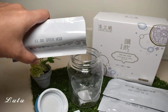 草本纖物|酵素專家 樂立纖纖飲綜合果膠。增添飽足感，滿足口慾，不貪吃。法國專利成分萃取，100%天然水果。水溶性膳食纖維