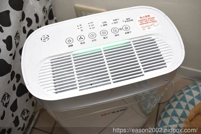 （文末優惠）維護居家生活空氣品質的好幫手。GPLUS積加 國民空氣清淨機。HEPA多重高效濾網，過濾PH2.5、除菌、除臭、除甲醛。操作簡單，防兒童誤觸鎖定裝置。附遙控器，遠端操控，超便利