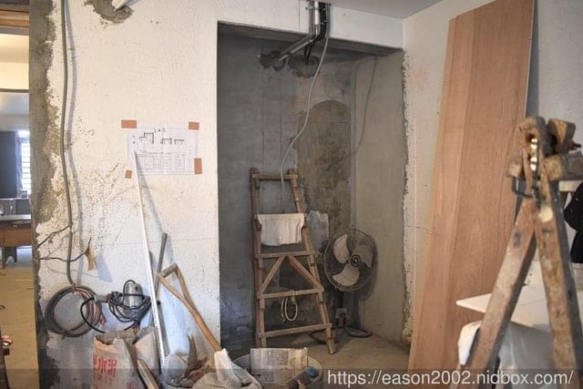 台北新店室內裝修【漆滿億油漆工程】舊屋翻新變豪宅-油漆施工推薦，讓老舊的牆面，粉刷變繽紛系的床頭牆(板橋,三重,大台北等地服務)