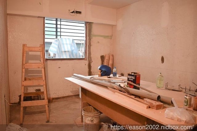 台北新店室內裝修【漆滿億油漆工程】舊屋翻新變豪宅-油漆施工推薦，讓老舊的牆面，粉刷變繽紛系的床頭牆(板橋,三重,大台北等地服務)