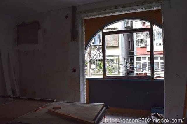 台北新店室內裝修【漆滿億油漆工程】舊屋翻新變豪宅-油漆施工推薦，讓老舊的牆面，粉刷變繽紛系的床頭牆(板橋,三重,大台北等地服務)