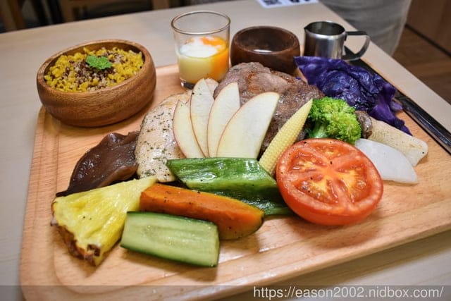 無糖、無奶、低GI、好油、低鹽、原型食材、低溫烹調的舒肥料理。#腰果花砧板原食料理-天母店