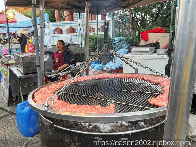 三峽老街一日遊。景點伴手禮推薦。台灣檜木館。又見面了設計師品牌過季名品暢貨中心。彰化社頭工廠直營棉襪特賣會