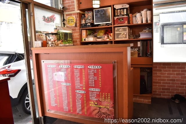 （文末抽獎）新店安坑美食推薦。#68食堂。外送、外帶經濟商業午餐、定食。主廚私房好料，各式熱炒。#隱藏版菜單，需提前2天預定喔！