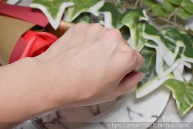 25歲輕熟齡肌膚使用的凍齡秘笈。TKLAB 植肌生技 多肽凍齡抗皺輕乳霜。質地清爽不黏膩，小分子好吸收。肌膚表面形成保護膜，保濕鎖水一次完成