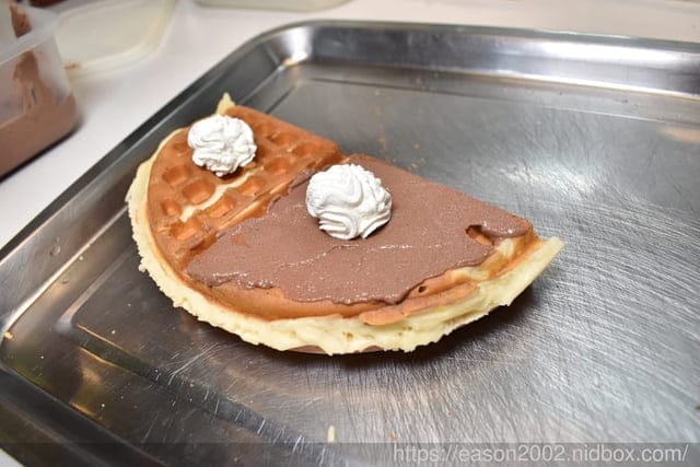 大安鬆餅外送。咕咕鬆餅屋-信大店。療癒系下午茶點心推薦。專業技術烘烤，吃多也不覺得口乾。鹹、甜口味，各式不同滋味，口味選擇多樣化。近大安捷運站步行約5分鐘腳程