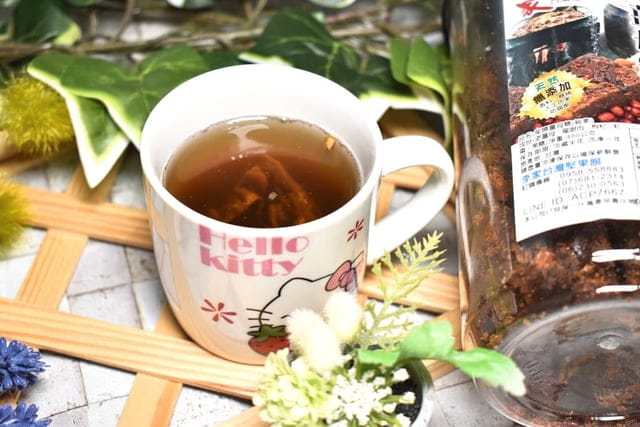李家堅果 手工柴燒薑母糖。絕不添加香精、香料、防腐劑。五大養生原料。一年四季皆可飲用養生聖品