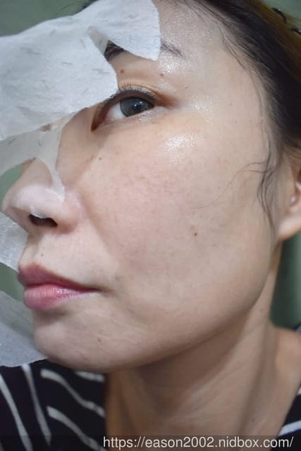 比一般面膜還強的超強4倍滲透力。樂活密碼#AKIMIA 阿奇米雅 微電流面膜。微電流專利，讓精華成分更容易被肌膚吸收。絲絨織工面膜材質，親膚性高，完整服貼每吋肌膚