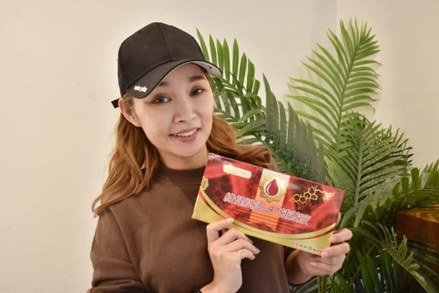 維持一整天好體力，易於被人體吸收的保健食品。維健賦活A+補養液。就像小朋友喝養樂多般滿足。只有在好藥坊藥局才買的到喔！