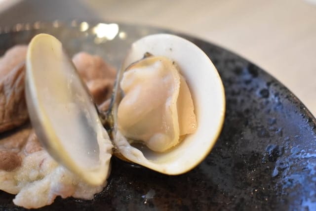台中美食。精緻鍋物推薦。蔬鍋藝鍋物-文心店。食材新鮮嚴選，提供自助吧無限量供應。兒童遊戲室，讓爸爸媽媽可以安心用餐