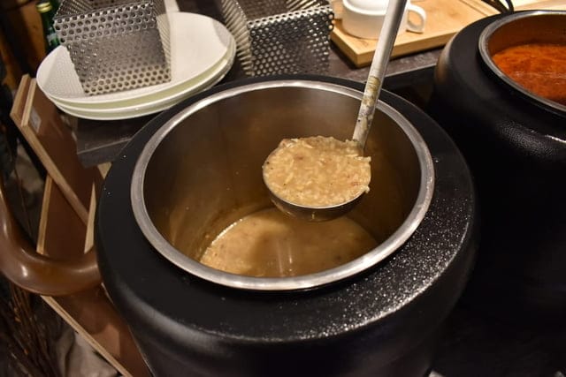 台中住宿推薦。台中桂之旅。商務洽公、出遊玩樂，簡約乾淨又舒適的住宿環境。面外落地窗，享受早晨陽光，充滿能量的精神飽滿。提供免費早餐（日常日嚐早午餐下午茶）