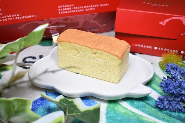 宅配美食。稻香緣黃金蛋糕創始店。彰化鹿港黃金蛋糕創始店。看起來簡單普通的蛋糕,吃起來卻是綿密溼潤的香濃口感。抹茶生乳捲,手打鮮奶油,搭上抹茶戚風,下午茶、早餐,來個一塊,幸福滿分 - 第6張圖 宅配美食。稻香緣黃金蛋糕創始店。彰化鹿港黃金蛋糕創始店。看起來簡單普通的蛋糕,吃起來卻是綿密溼潤的香濃口感。抹茶生乳捲,手打鮮奶油,搭上抹茶戚風,下午茶、早餐,來個一塊,幸福滿分