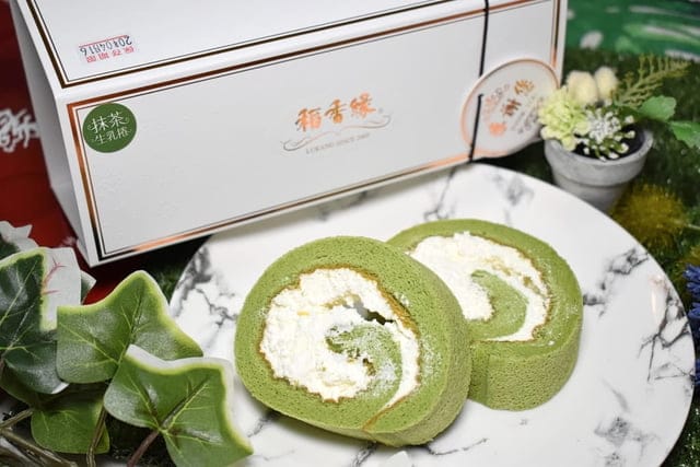 宅配美食。稻香緣黃金蛋糕創始店。彰化鹿港黃金蛋糕創始店。看起來簡單普通的蛋糕，吃起來卻是綿密溼潤的香濃口感。抹茶生乳捲，手打鮮奶油，搭上抹茶戚風，下午茶、早餐，來個一塊，幸福滿分