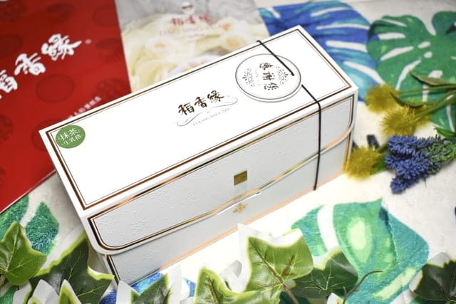 宅配美食。稻香緣黃金蛋糕創始店。彰化鹿港黃金蛋糕創始店。看起來簡單普通的蛋糕,吃起來卻是綿密溼潤的香濃口感。抹茶生乳捲,手打鮮奶油,搭上抹茶戚風,下午茶、早餐,來個一塊,幸福滿分 - 第8張圖 宅配美食。稻香緣黃金蛋糕創始店。彰化鹿港黃金蛋糕創始店。看起來簡單普通的蛋糕,吃起來卻是綿密溼潤的香濃口感。抹茶生乳捲,手打鮮奶油,搭上抹茶戚風,下午茶、早餐,來個一塊,幸福滿分