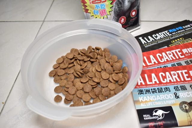 阿拉卡特澳洲天然寵物食品。來自澳洲100%純淨無污染，當地食材製作，無人工色素添加，無基因改造原料。寶貝毛孩愛吃口味推薦。袋鼠肉&羊肉低脂低敏配方/雞肉&鷹嘴豆無穀無麩質配方