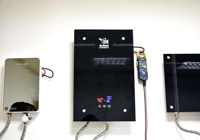 土城麗源光電。綠瓦數位電熱水器。5月份土城桐花季，到麗源光電體驗#綠瓦數位電熱水器，即送消毒用酒精乙支。（防疫措施大家一起來）