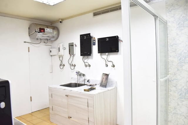 土城麗源光電。綠瓦數位電熱水器。5月份土城桐花季，到麗源光電體驗#綠瓦數位電熱水器，即送消毒用酒精乙支。（防疫措施大家一起來）