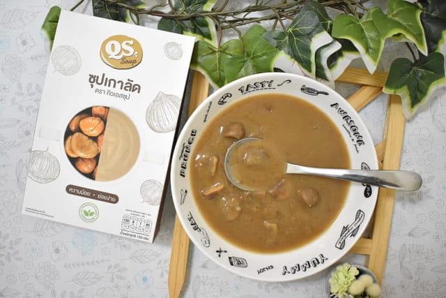 榴槤控最愛。QS SOUP 養生栗子&榴槤濃湯。（素食可用）。泰國養生栗子湯、芝麻栗子湯、金枕頭榴槤糯米湯、金枕頭榴槤大麥湯、金枕頭榴槤小米椰子湯