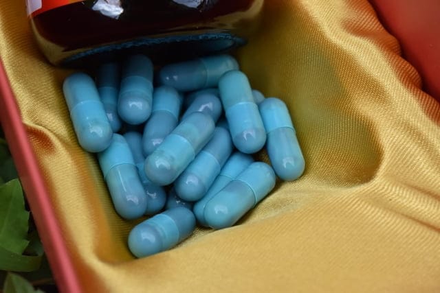LINGZHIGO靈芝GO滋補膠囊。由日本生產泰國代理進口。適合體弱補氣，熬夜失眠，抵抗力差。滋補強身的紅靈芝