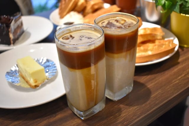 天母不限時咖啡廳。Serious Coffee。手沖咖啡。義式咖啡。茶類飲品。鬆餅蛋糕。天母下午茶推薦