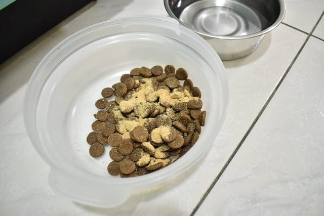 小樹苗深海精華肽。寵物皮膚救星。皮膚過敏，狗毛囊蟲。補充寵物無法自行合成之胺基酸