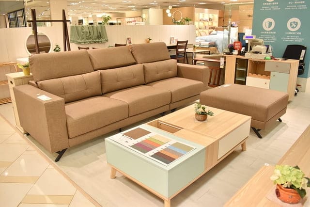 艾維拉Avila家具天母店（雅司家具）。隨居家空間大小，伸縮自如的實用家具。小空間大利用。臥室/客廳/房間/廚房/辦公室。色彩繽紛的薄荷綠、灰、白、原木色，柔和的北歐風設計