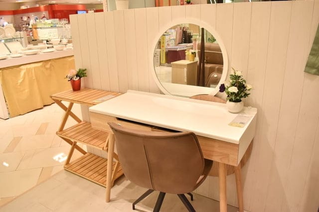 艾維拉Avila家具天母店（雅司家具）。隨居家空間大小，伸縮自如的實用家具。小空間大利用。臥室/客廳/房間/廚房/辦公室。色彩繽紛的薄荷綠、灰、白、原木色，柔和的北歐風設計