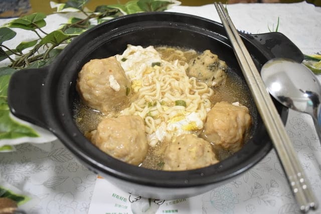 宅配美食。手工鮮肉丸第一品牌。「 大力丸」手工鮮肉丸。堅持純手工製作，皮Q帶勁，陷香多汁。隨意烹調，輕鬆上桌