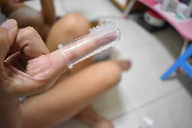 （文末抽獎）T-PET 迪貝多 狗狗潔牙凝膠。每週一次，輕鬆解決毛孩口臭問題。附潔牙指套，替毛孩刷牙其實一點也不困難