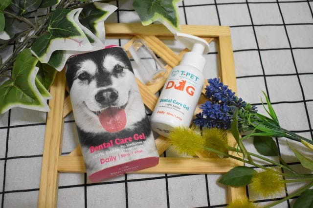 （文末抽獎）T-PET 迪貝多 狗狗潔牙凝膠。每週一次，輕鬆解決毛孩口臭問題。附潔牙指套，替毛孩刷牙其實一點也不困難