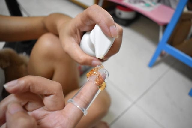 （文末抽獎）T-PET 迪貝多 狗狗潔牙凝膠。每週一次，輕鬆解決毛孩口臭問題。附潔牙指套，替毛孩刷牙其實一點也不困難