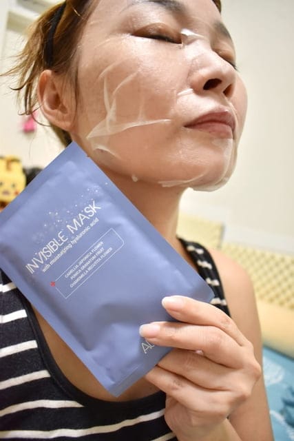 MIT好用面膜推薦。#Alesoi 超水嫩積雪草晶透保濕面膜。讓你散發女神般光彩的保濕面膜推薦。添加來自於日本的山茶花植萃精華，持久保濕鎖水，夜晚吹冷氣睡覺，隔天起床，肌膚依然水嫩彈性