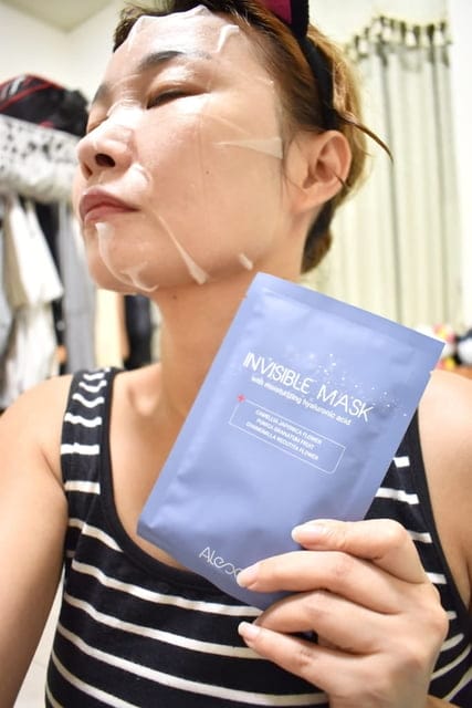 MIT好用面膜推薦。#Alesoi 超水嫩積雪草晶透保濕面膜。讓你散發女神般光彩的保濕面膜推薦。添加來自於日本的山茶花植萃精華，持久保濕鎖水，夜晚吹冷氣睡覺，隔天起床，肌膚依然水嫩彈性