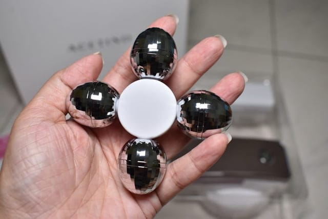 iNO x ACETINO美體按摩機。居家推脂體雕微SPA，好幫手。免出門、免SPA中心課程費用。在家就能享受體雕按摩的貴婦級SPA