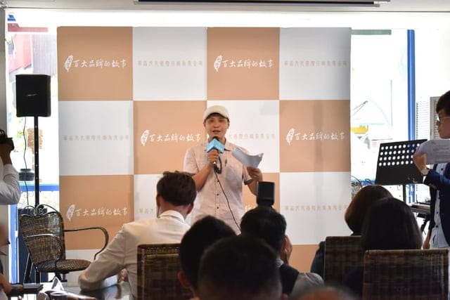 華品影視傳媒進軍台灣新媒體暨台灣百大品牌的故事節目新聞發佈會。傳承與紀錄台灣各個角落的企業創辦人對於「夢想」的堅持與做「品牌」努力，拍攝「台灣百大品牌的故事」影集，透過電子媒體傳遞到兩岸四地發揚光大