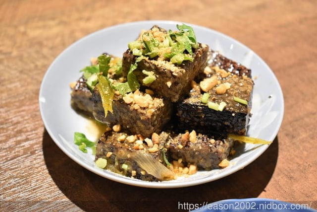 振興卷美食。二鬼麵鋪府中店。麻辣系列，每日精心慢煮細熬而成，辣的讓你不要不要。板橋捷運府中站沿線必吃美食推薦
