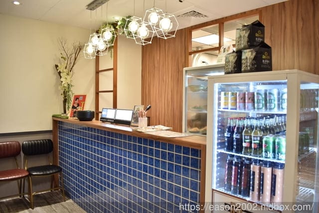振興卷美食。二鬼麵鋪府中店。麻辣系列，每日精心慢煮細熬而成，辣的讓你不要不要。板橋捷運府中站沿線必吃美食推薦