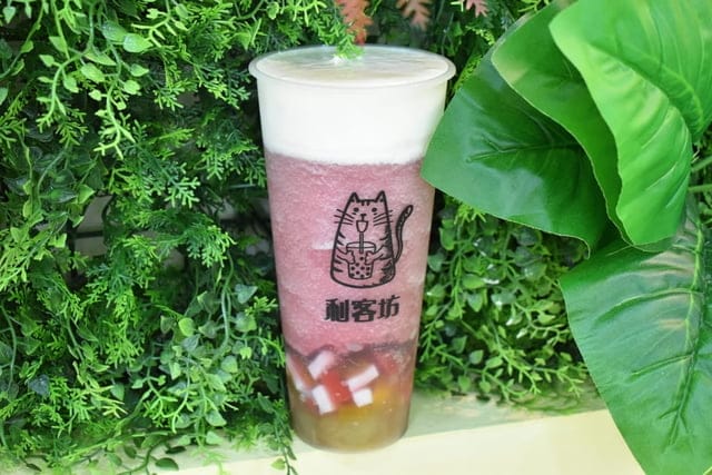 新竹療癒元氣飲品。利客坊芝士奶蓋專門店（光華店）。從日本紅回台灣的人氣芝士奶蓋，濃鹹香。喵星人芝士奶蓋專門店，快來跟喵星人拍照打卡吧！