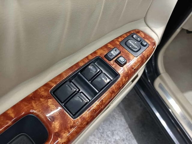 新北汽車內部清潔推薦。樹林汽車醫美診所。內裝中度拆洗服務