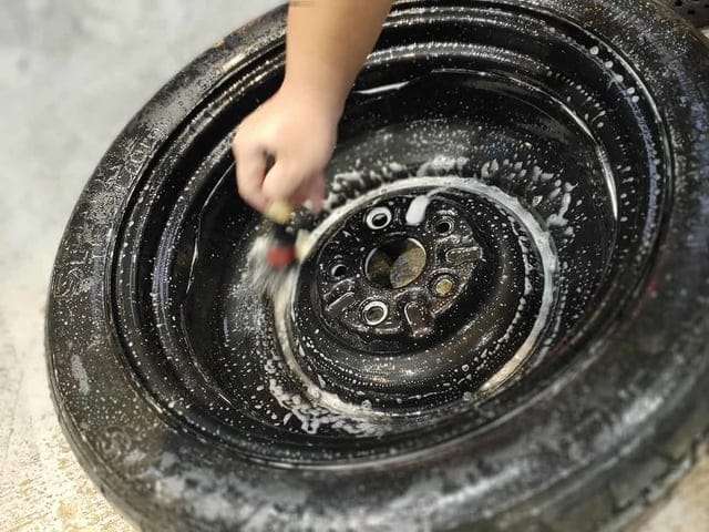 新北汽車內部清潔推薦。樹林汽車醫美診所。內裝中度拆洗服務
