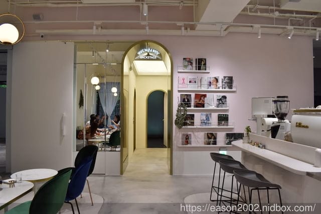 Très Bon Café 好伴 CAFÉ。新開幕模特兒咖啡廳，近小南門捷運站。台北市區裡也能來個悠閒的偽渡假