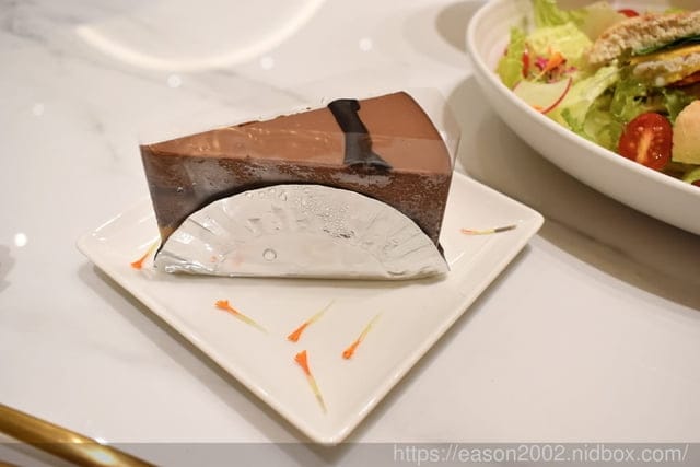 Très Bon Café 好伴 CAFÉ。新開幕模特兒咖啡廳，近小南門捷運站。台北市區裡也能來個悠閒的偽渡假