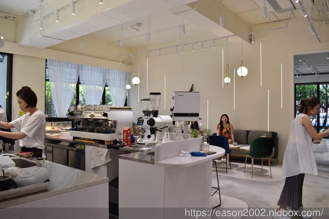 Très Bon Café 好伴 CAFÉ。新開幕模特兒咖啡廳，近小南門捷運站。台北市區裡也能來個悠閒的偽渡假